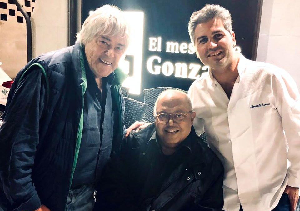 VISITA DOBLE LLENA DE ARTE: PABLO MILANÉS Y CACO SENANTE